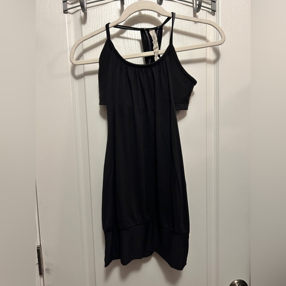 Lululemon‎ Black No Limits Tank top Women’s 4 built in bra running yoga
